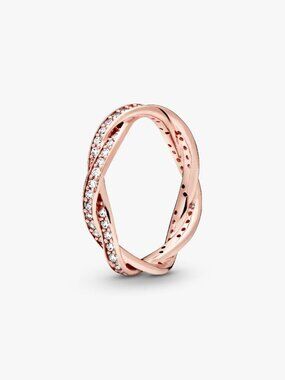 Pandora Sparkling Twisted Lines Ring